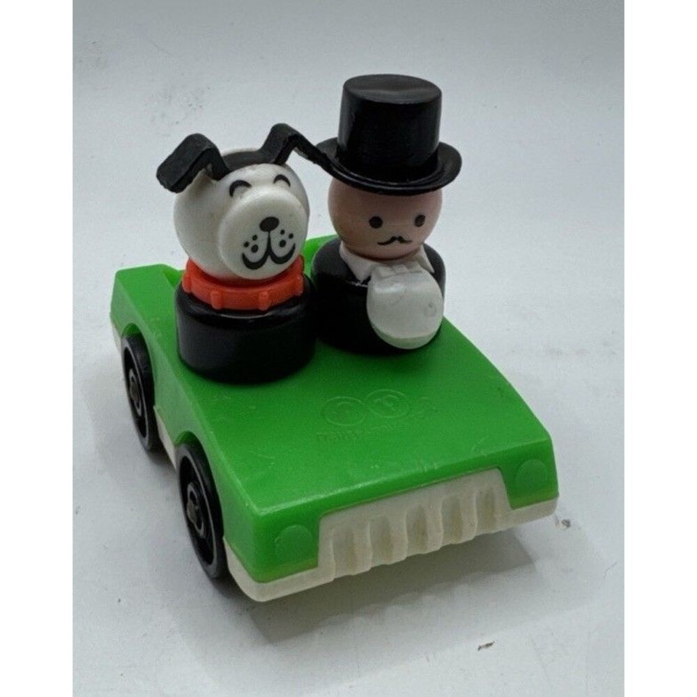 Fisher Price Little People Car With Circus Conductor And Dog. Plastic.